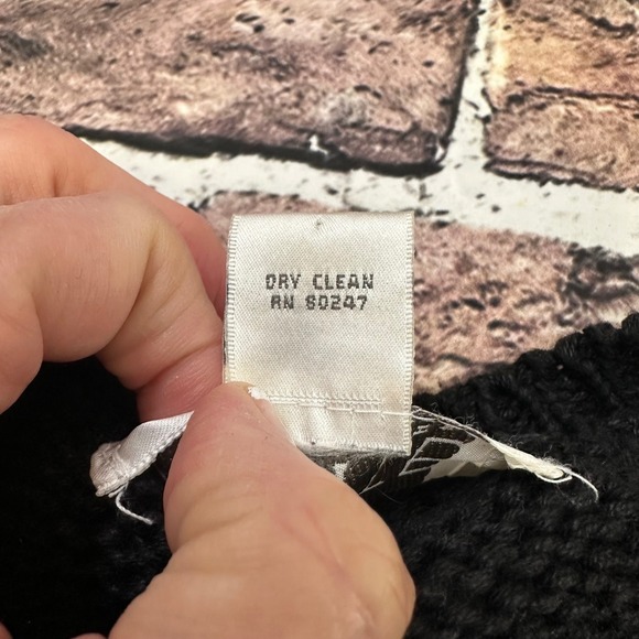 Petite Sophisticate Black Novelty Gift Box Cardigan Sweater Petite S - Picture 9 of 11